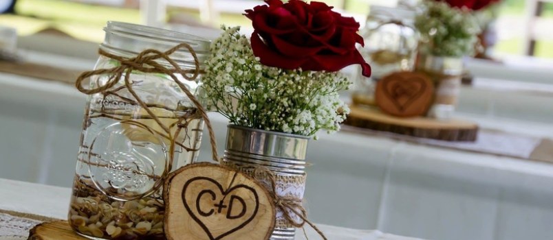 Rustic wedding theme ideas