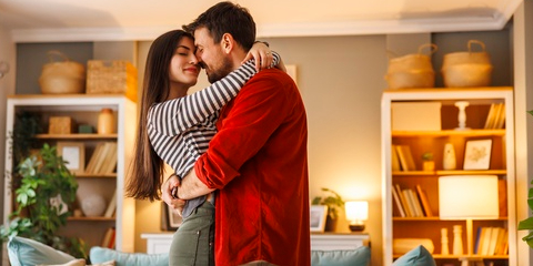 Am I Huzz? Take This Quiz to Reveal Your Dating Energy