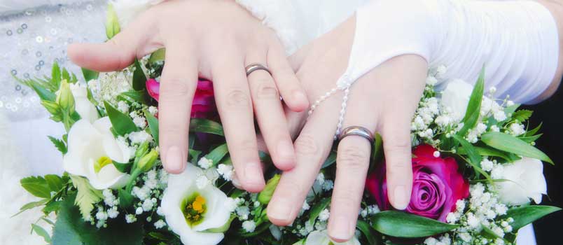 Top 8 Ideas for a Unique and Gorgeous Lesbian Wedding