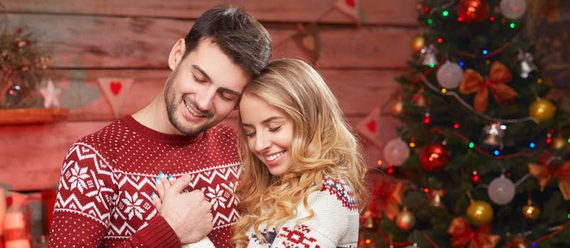 25 Christmas Holiday Ideas for Couples to Have a Jolly Time