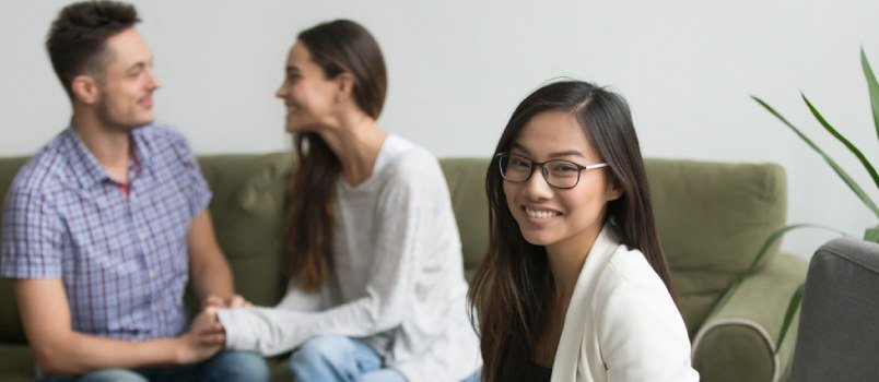 Couple with therapist