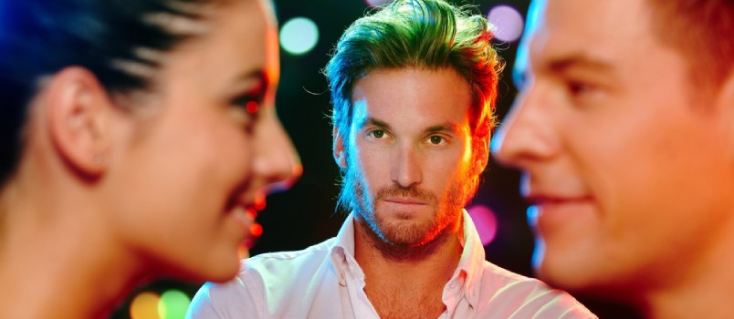 Signs Of Jealousy And Possessiveness