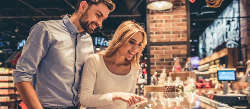 couple shopping together