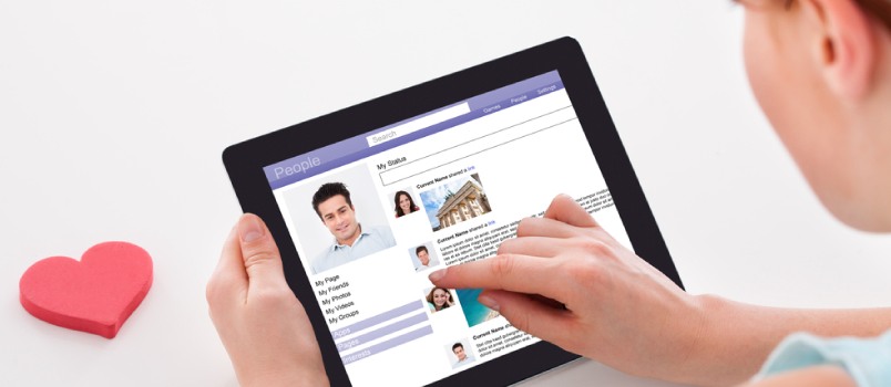 Do men and women react differently Do men and women react differently