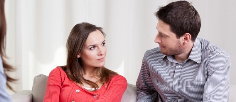 Women should approach the relationship in a balanced way Women should approach the relationship in a balanced way