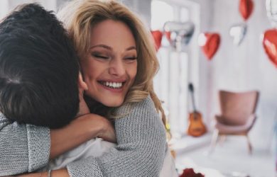 10 Ways to Make Memories & Stay Connected This Holiday Season