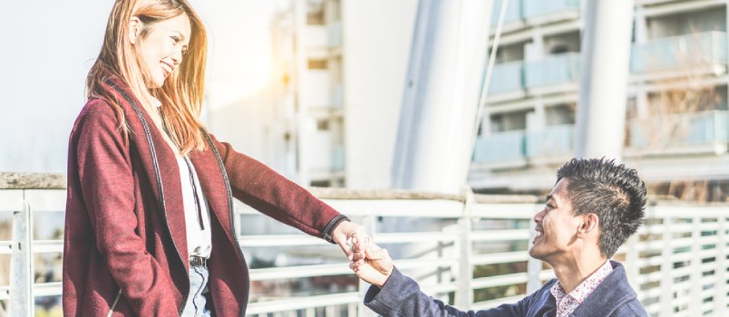 Asking out with a handwritten note Asking out with a handwritten note
