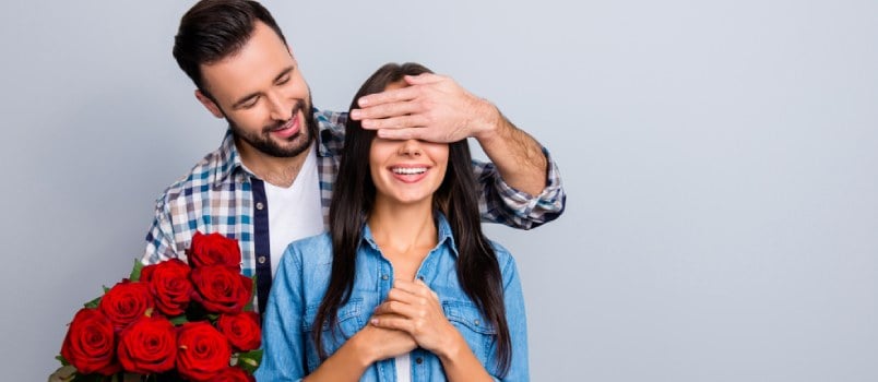 Why Do We Give Red Roses to the People We Love | Marriage.com