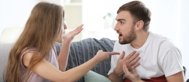 10 Signs of a Toxic Girlfriend and How to Deal With One