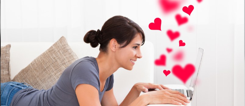 9 Reasons Single Moms Shouldn't Be Afraid of Online Dating