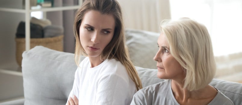 How to Deal With Different Types of Unhealthy Mother-Daughter Relationships