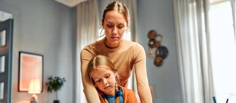 8 Parenting Mistakes Every Parent Must Avoid!