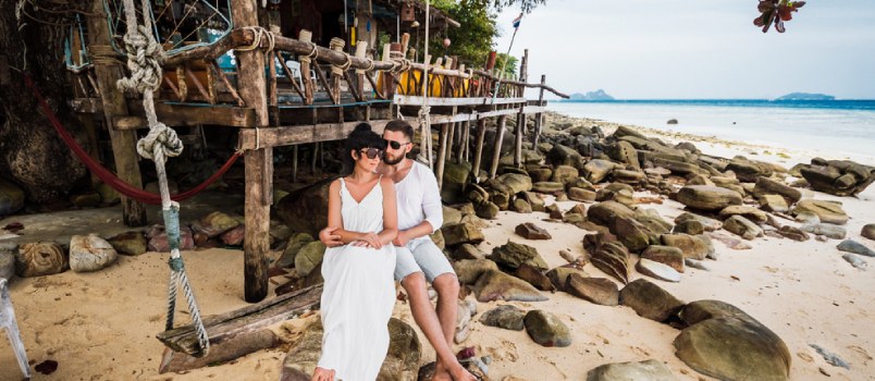 6 Honeymoon Planning Tips for Creating the Trip of a Lifetime