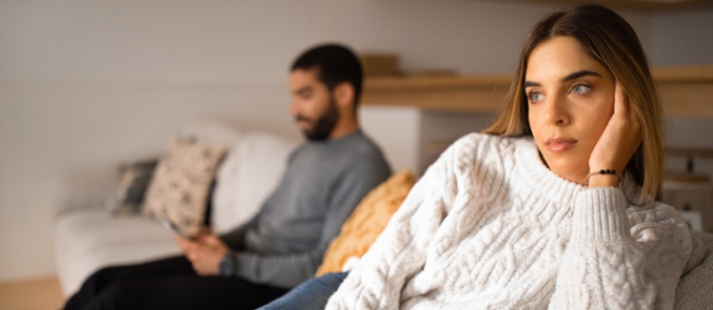 17 Signs Your Husband Is Not Attracted to You & What to Do