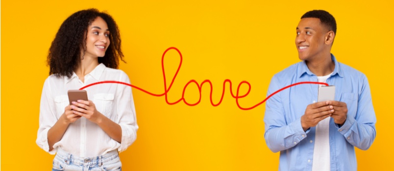 How Guys Text When They Like You: 15 Signs He's Interested