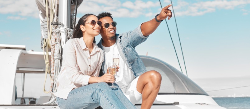 Young couple enjoying summer