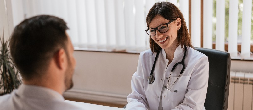 Man consulting doctor