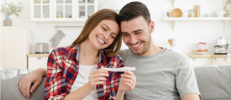Couple expecting baby