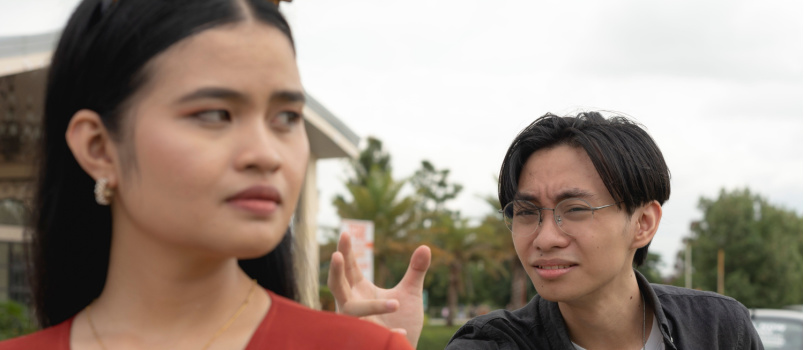 Young man pleads his girlfriend