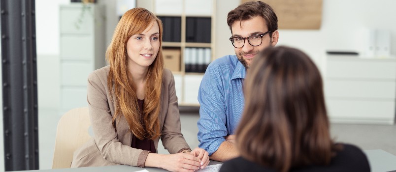 Broker meeting new couple