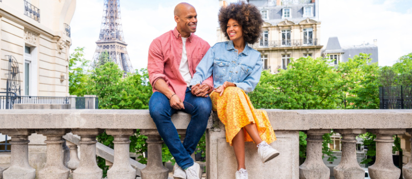 Young couple bonding in city