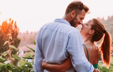 What Is Cancer Woman and Leo Man Compatibility? 7 Truths