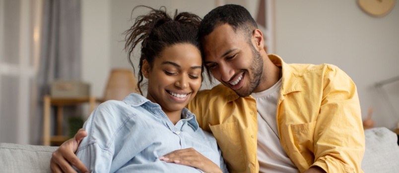 Pregnant husband and wife