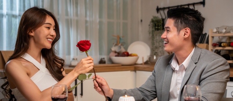 Couple on a lunch date
