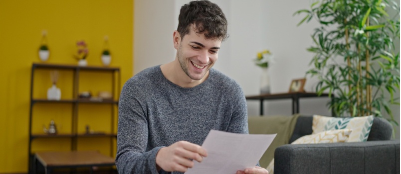 Man reading letter