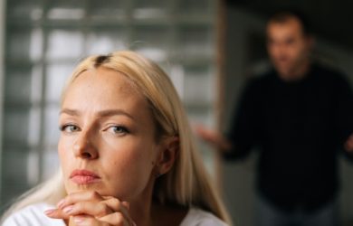 17 Signs of a Critical Spouse (And How to Cope)