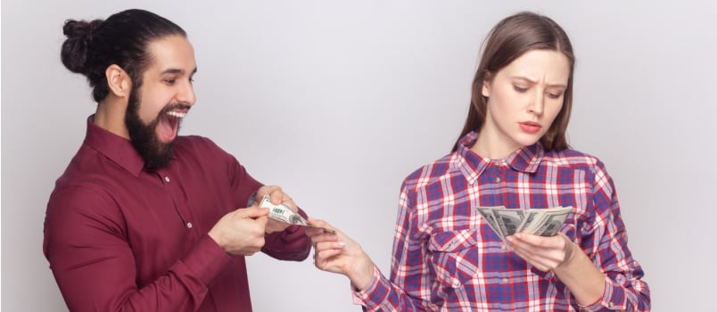 Man stealing money from woman