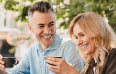Dating Over 40: 7 Key Challenges and Tips to Make It Work