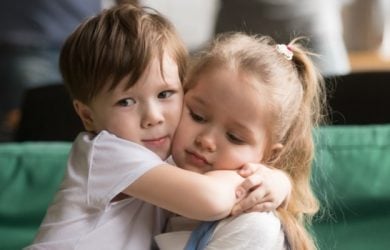 7 Challenges Only Elder Siblings Understand in the Family