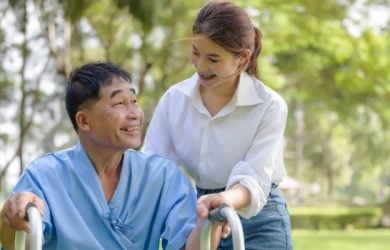9 Ways to Resolve Sibling Conflict Over Elderly Parent Care
