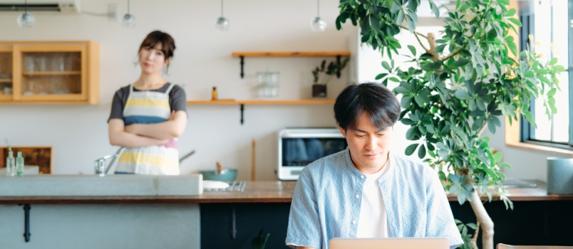 Man working remotley in kitchen