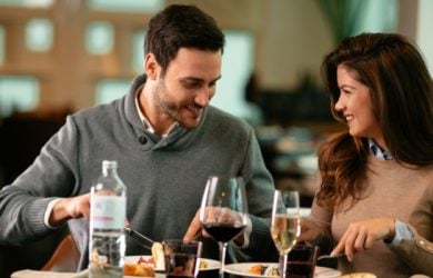 Who Is a Sapiosexual Woman? Signs, Myths & Relationships