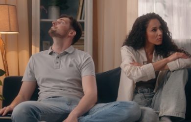 7 Lesser-Known Symptoms of Stockholm Syndrome in a Relationship