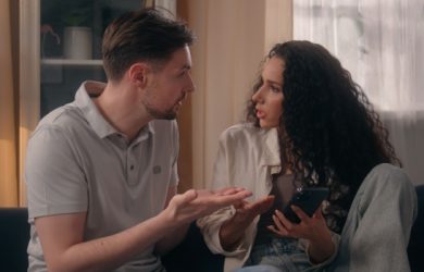 How to Deal With People Who Play the Victim: 11 Ways