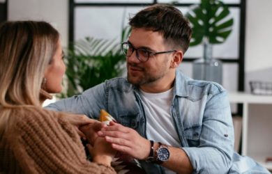 What Is Virgo Man and Gemini Woman Compatibility? 7 Truths