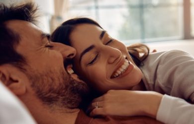 What Is Aquarius Woman and Libra Man Compatibility? 7 Facts
