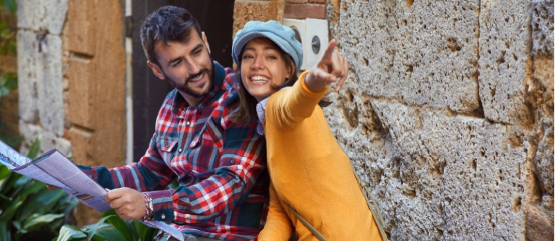 couple enjoying summer vication