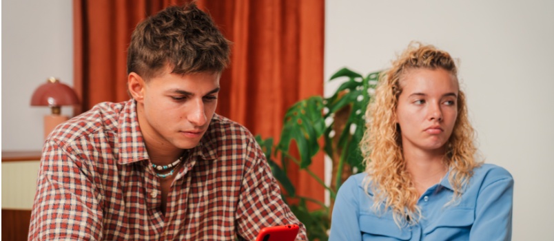 pareja que tiene conflictos
