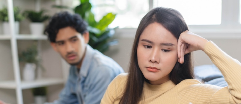 couple hvaing conflicts