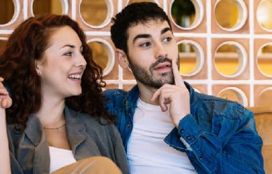 What Does Glazing Mean in Slang Say About Your Relationship?