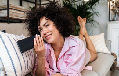 7 Signs You Have Dating App Fatigue and How to Bounce Back