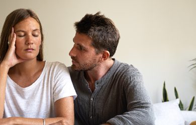 7 Signs You’re Mistaking Trauma Bonding for Love: Insights From a Therapist