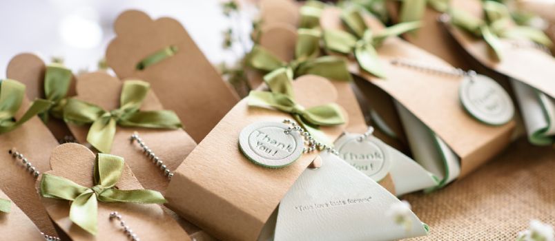 wedding reception gifts