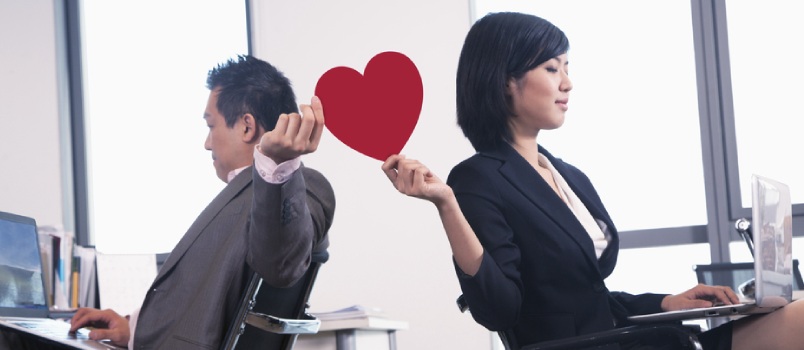 Tips on Dating in the Workplace