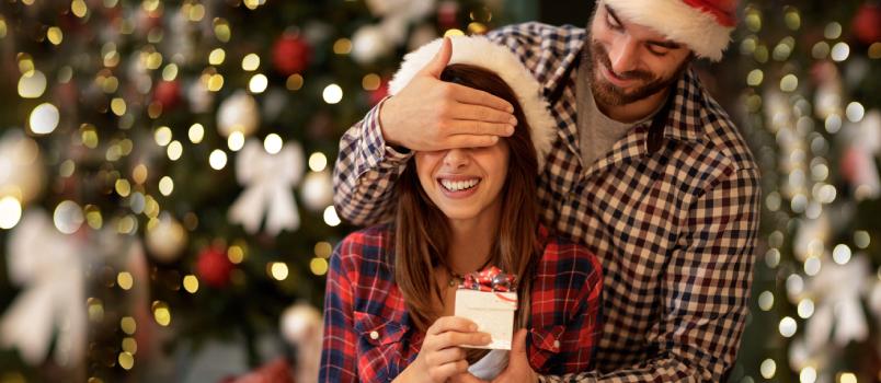 6 Beautiful Christmas Gift Ideas for the Love of Your Life