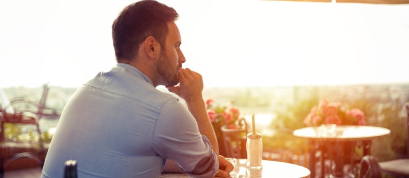 10 Signs to Show Your Husband Is Not Happy in Your Marriage